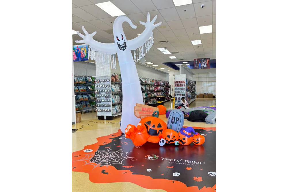 Gilroy Party Teller store interior